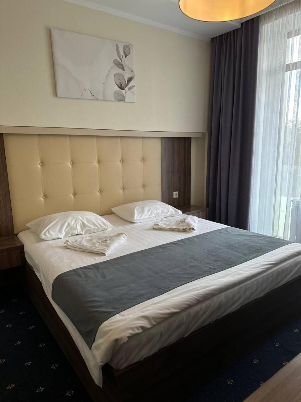 Sun Rise Inn Karaganda Exterior photo